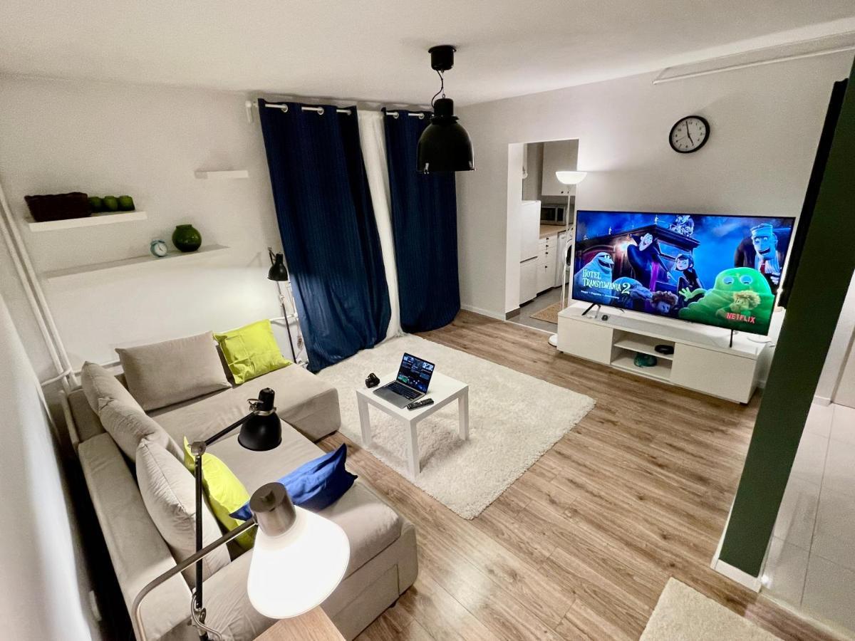 Holiday Metro Fast Wifi Tv'70 Netflix Hbo Appletv Βαρσοβία Εξωτερικό φωτογραφία