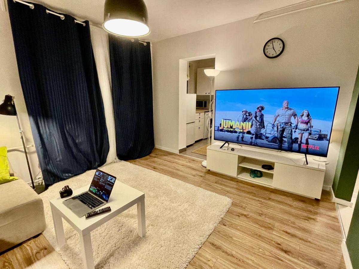 Holiday Metro Fast Wifi Tv'70 Netflix Hbo Appletv Βαρσοβία Εξωτερικό φωτογραφία