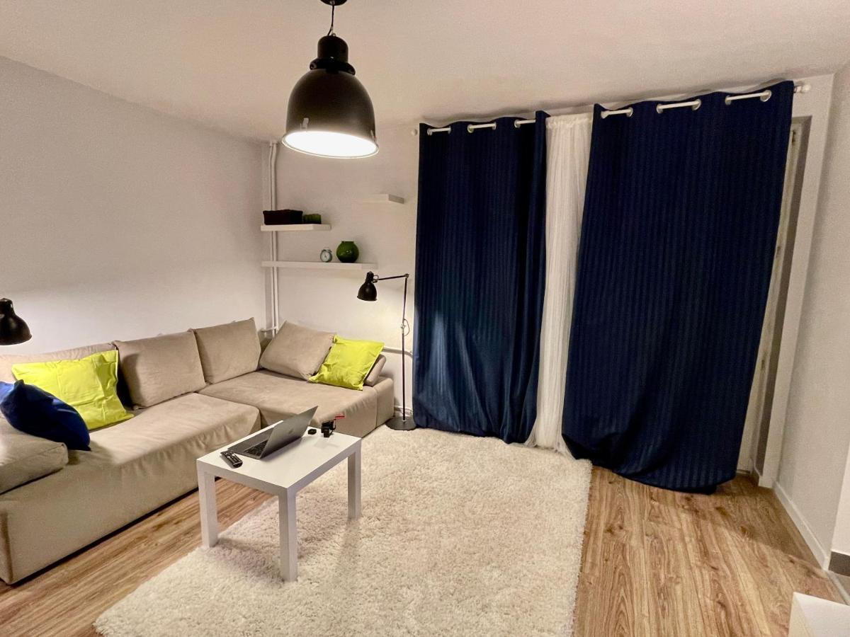 Holiday Metro Fast Wifi Tv'70 Netflix Hbo Appletv Βαρσοβία Εξωτερικό φωτογραφία