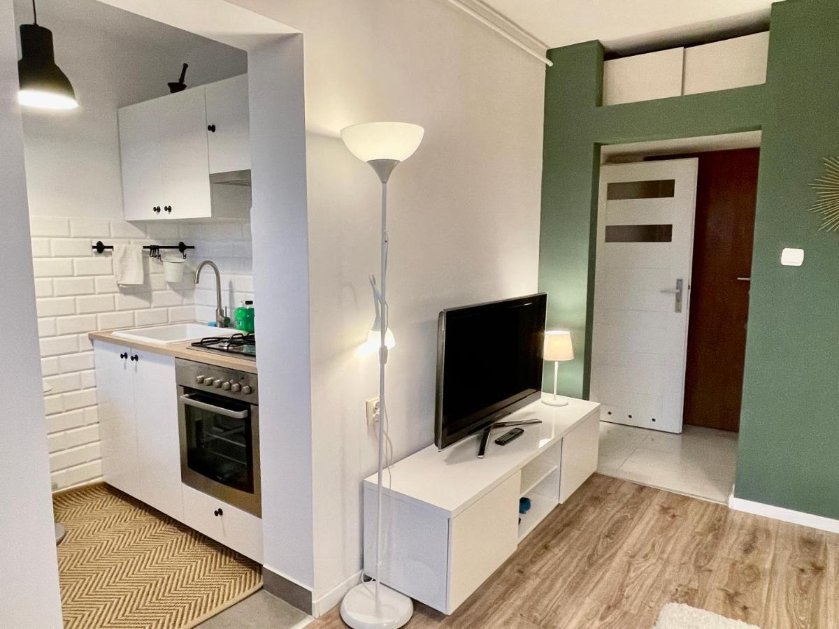 Holiday Metro Fast Wifi Tv'70 Netflix Hbo Appletv Βαρσοβία Εξωτερικό φωτογραφία