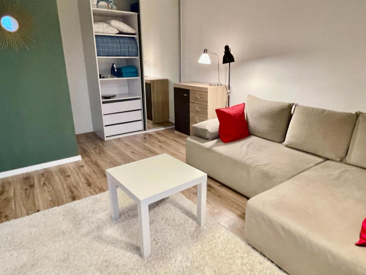 Holiday Metro Fast Wifi Tv'70 Netflix Hbo Appletv Βαρσοβία Εξωτερικό φωτογραφία