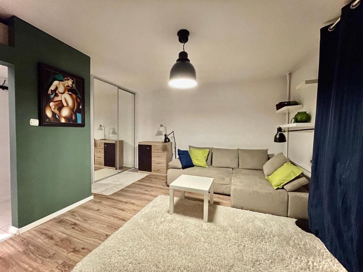 Holiday Metro Fast Wifi Tv'70 Netflix Hbo Appletv Βαρσοβία Εξωτερικό φωτογραφία